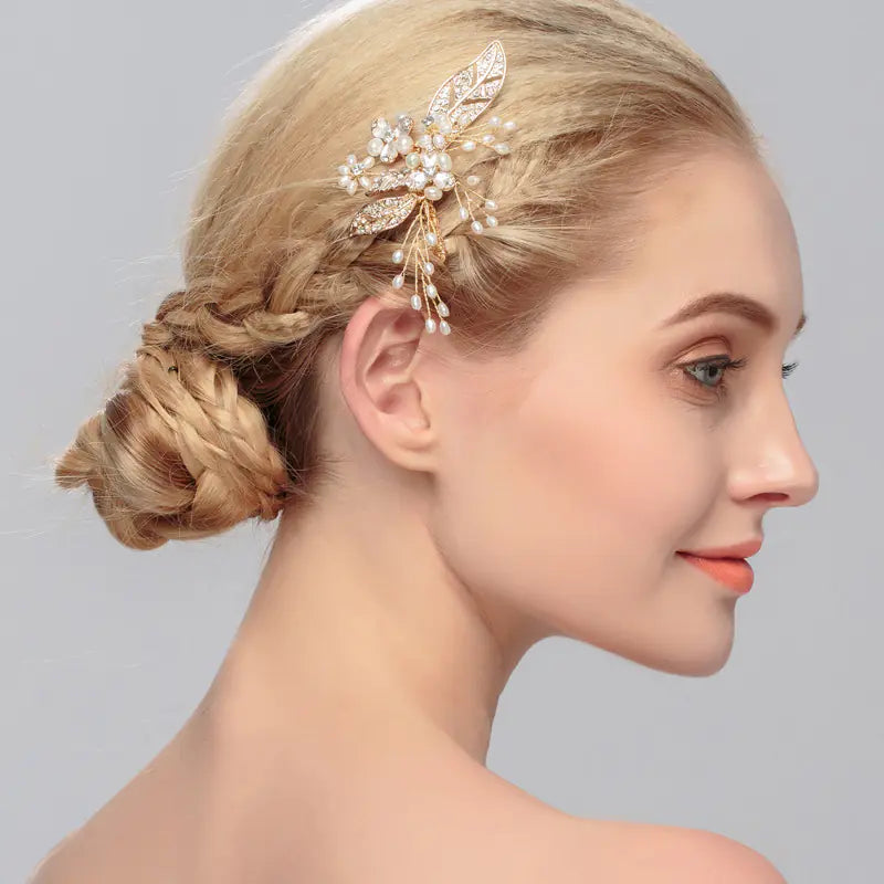 Elegant Bridal Pearl Hair Comb